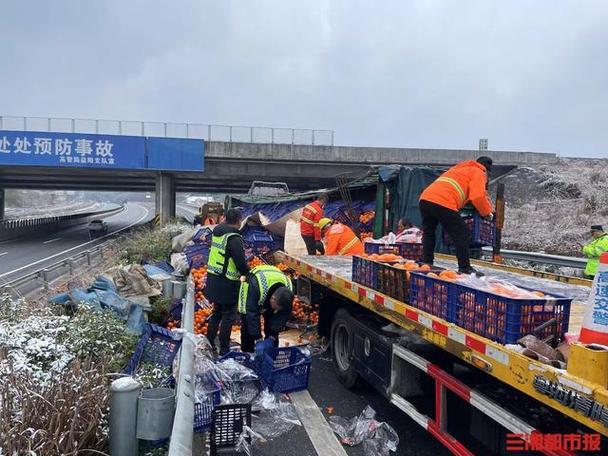 标题：25小时：一箱四川柑橘的快递之旅